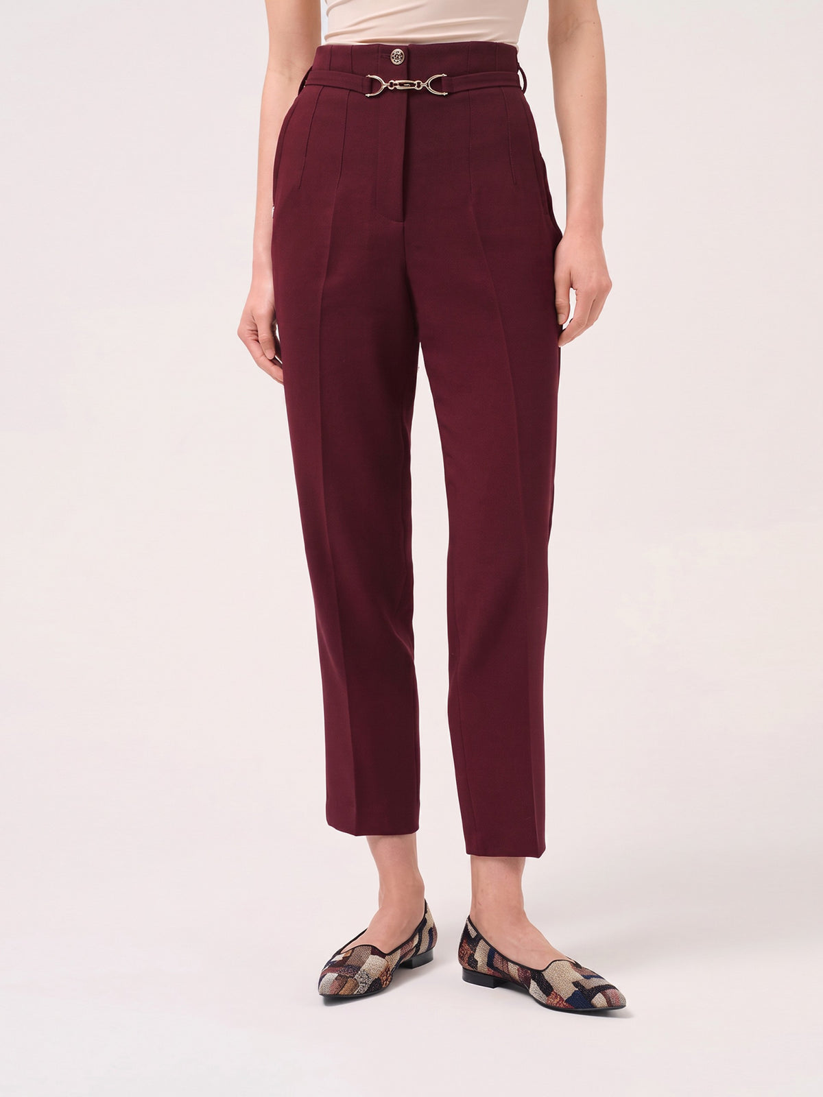 Calça Clássica com Cinto Decorativo — Cristina Barros