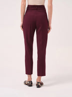 Calça Clássica com Cinto Decorativo — Cristina Barros