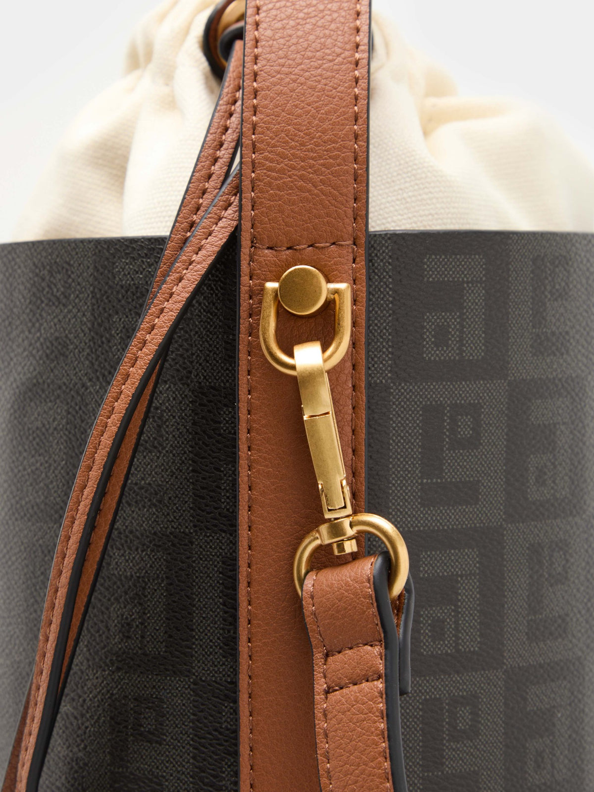 Mala bucket — Lion of Porches |